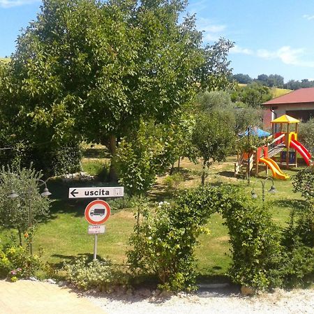 Agriturismo Le Vigne فيرمو المظهر الخارجي الصورة