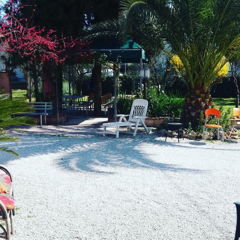 Agriturismo Le Vigne فيرمو المظهر الخارجي الصورة