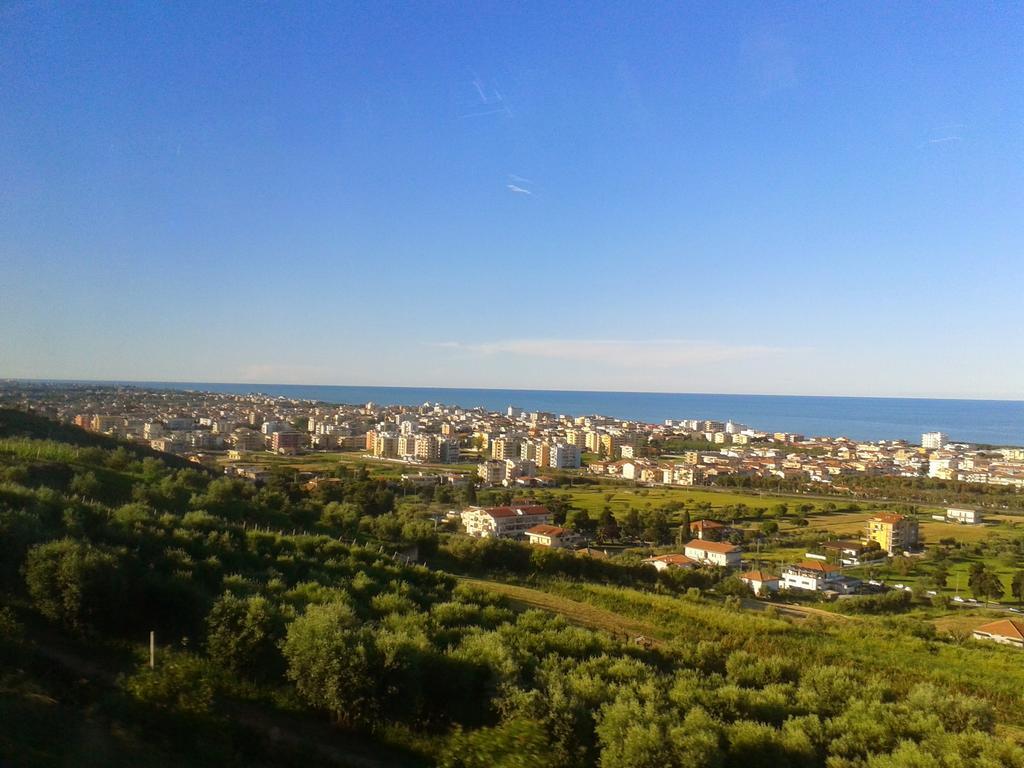 Agriturismo Le Vigne فيرمو المظهر الخارجي الصورة